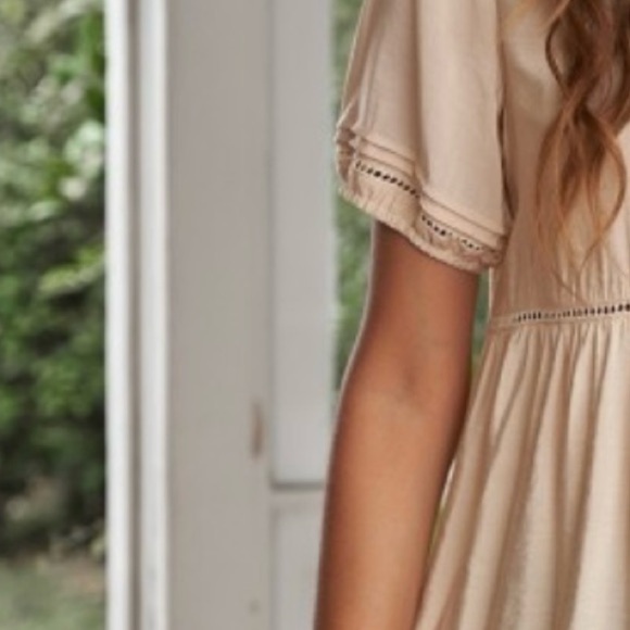 Apricot Floral Embroidery Short Sleeve
V Neck Blouse ROOLEE SIZE SMALL - Picture 6 of 6